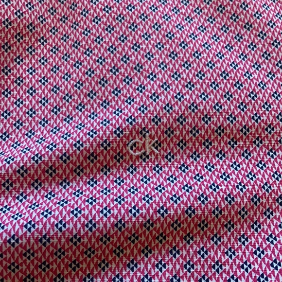 Medium Calvin Klein shirt, worn twice - Picture 3 of 4